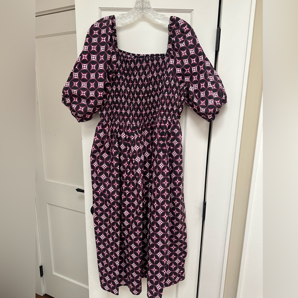 Smocked Puff-Sleeve Midi Dress in Plum Geometric Print